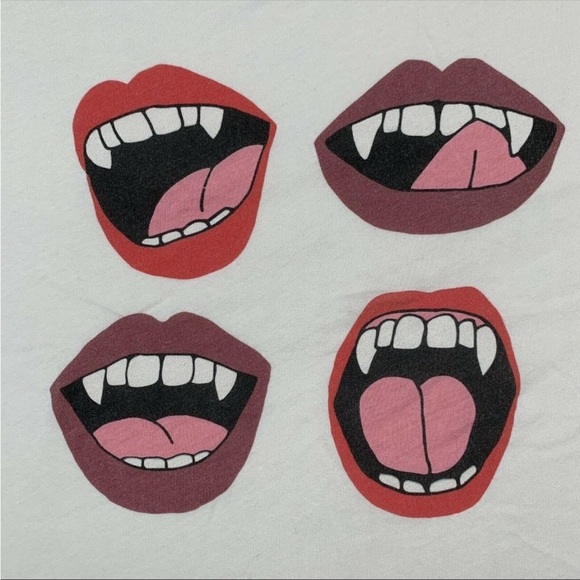 WILDFOX Ringer Tee sz Small Johnny Fang 4 Mouths Graphic Black White - Picture 2 of 10